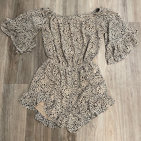 Patterned romper - Picture 1 of 3